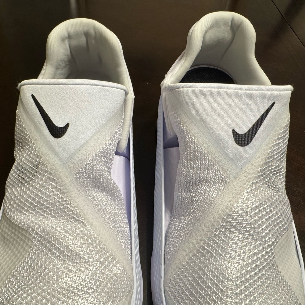 New Nike GO Flyease White Sneakers Shoes Size US 8.5 W / 7 M - Picture 6 of 13